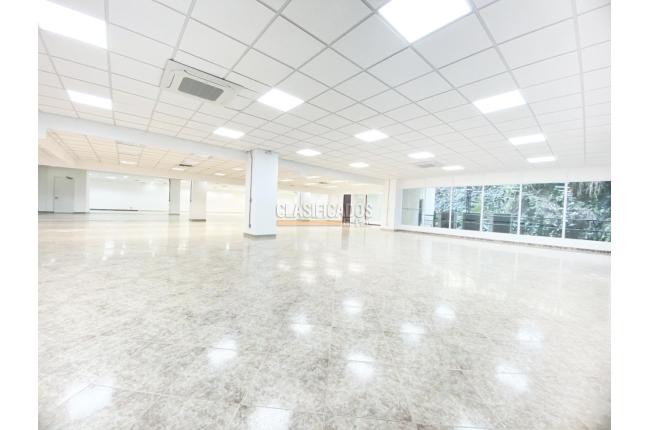 Oficinas y Consultorios, Alquiler en Yumbo