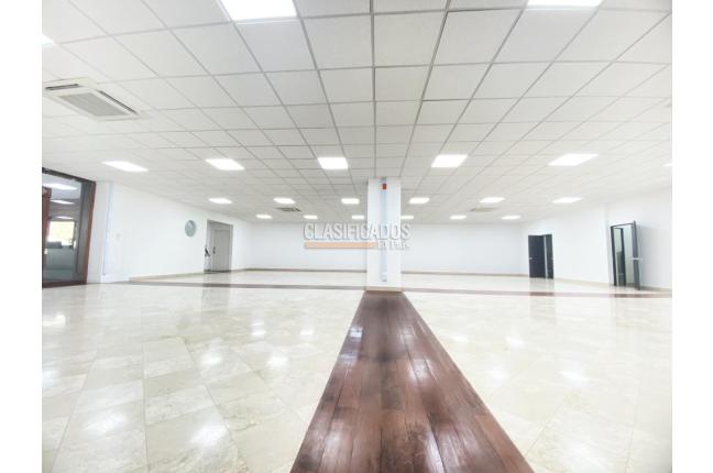 Oficinas y Consultorios, Alquiler en Menga