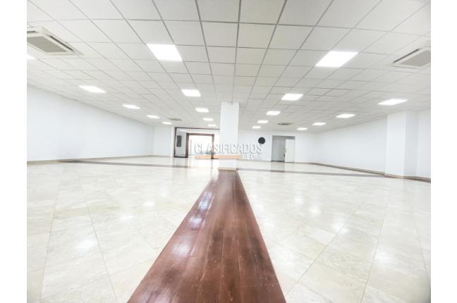 Oficinas y Consultorios, Alquiler, Menga - $12.012.000