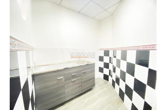 Oficinas y Consultorios, Alquiler, Menga - $12.012.000