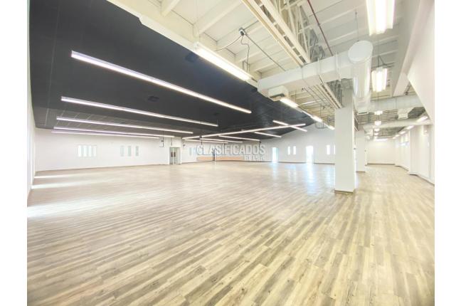 Oficinas y Consultorios, Alquiler en Menga