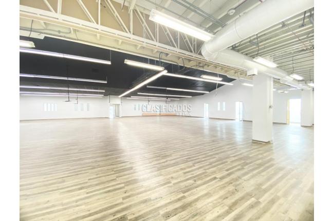 Oficinas y Consultorios, Alquiler en Menga