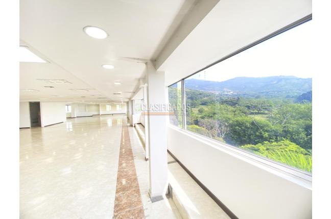 Oficinas y Consultorios, Alquiler, Menga - $66.108.000