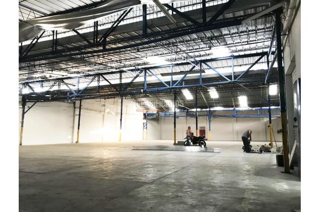 Locales y Bodegas, Alquiler, Industrial - $30.000.000