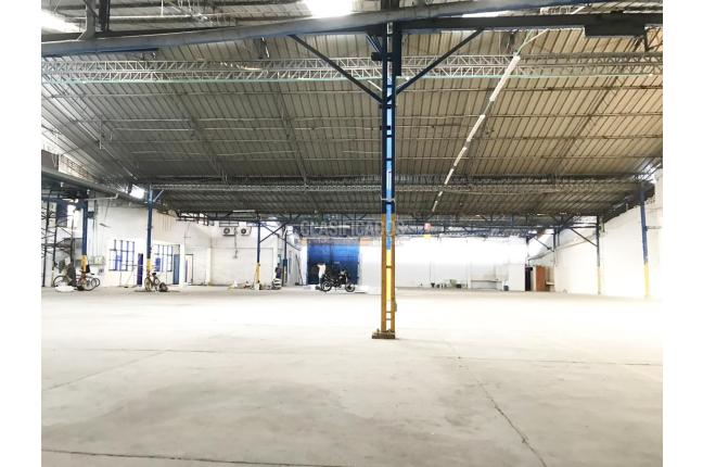 Locales y Bodegas, Alquiler, Industrial - $30.000.000