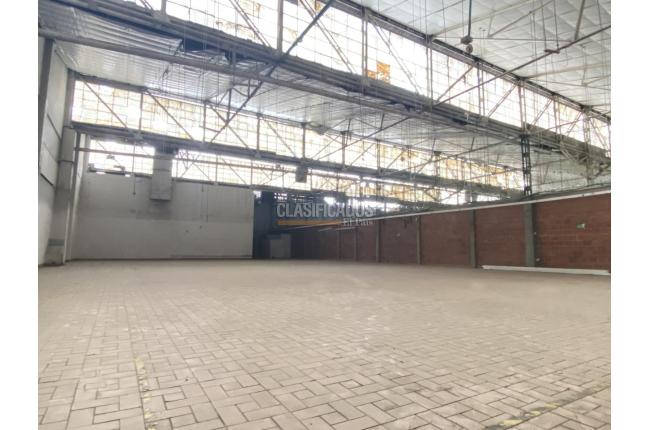 Locales y Bodegas, Alquiler, Santander - $18.000.000