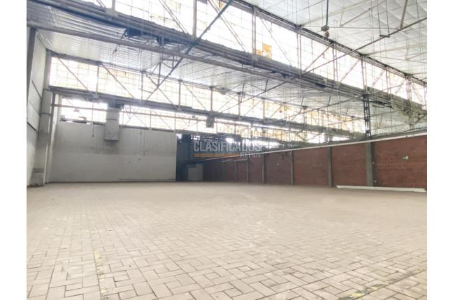 Locales y Bodegas, Alquiler, Santander - $18.000.000