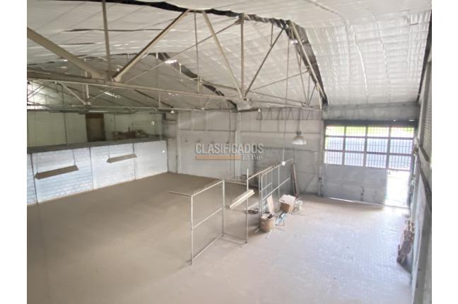 Locales y Bodegas, Alquiler, Santander - $18.000.000