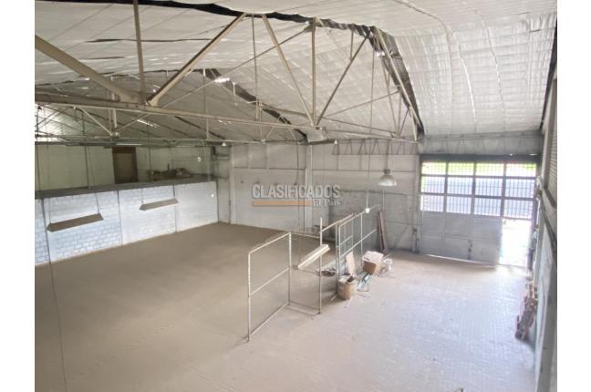 Locales y Bodegas, Alquiler, Santander - $18.000.000