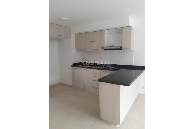 Apartamentos, Alquiler en Guabinas