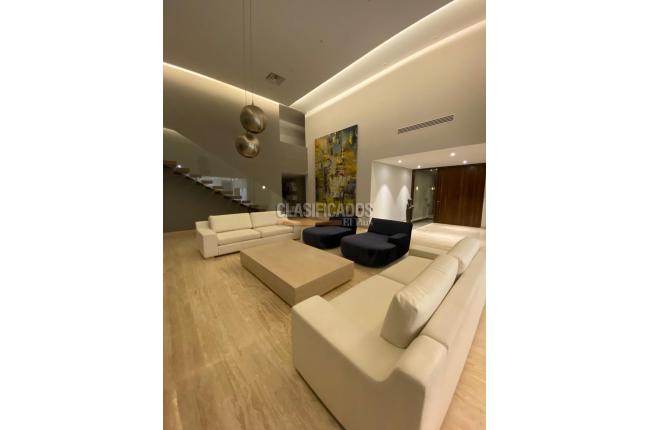 Casas, Venta en Altos de Ciudad Jardín