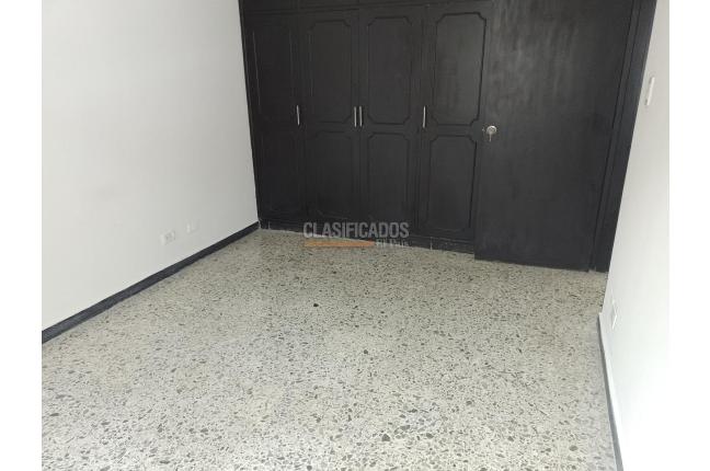 Apartamentos, Venta, Versalles - $280.000.000