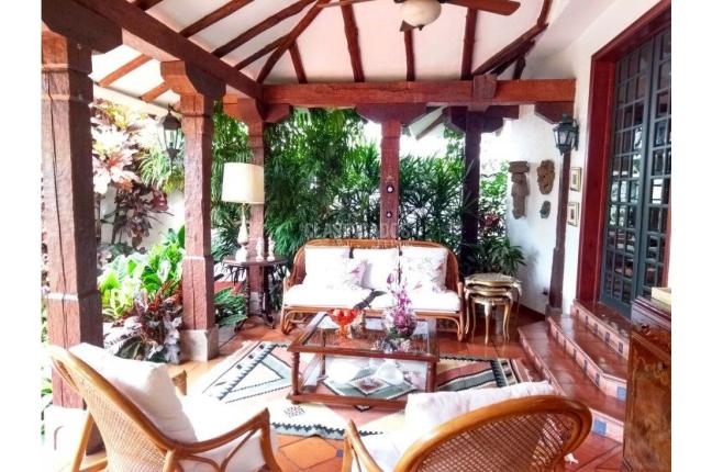 Casas, Alquiler en Ciudad Jardín