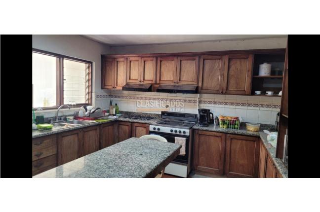 Casas, Alquiler, Centenario - $9.000.000