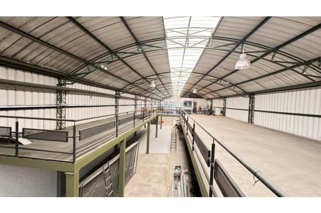 Locales y Bodegas, Alquiler, Buga - $12.000.000