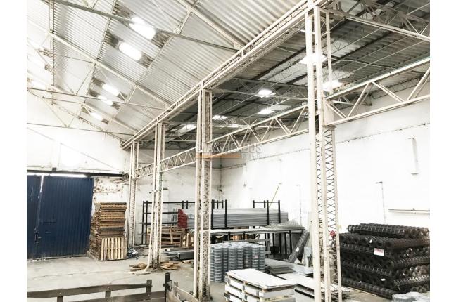 Locales y Bodegas, Alquiler, Las Delicias - $15.000.000