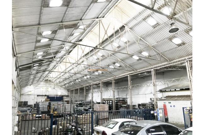 Locales y Bodegas, Alquiler, Las Delicias - $15.000.000