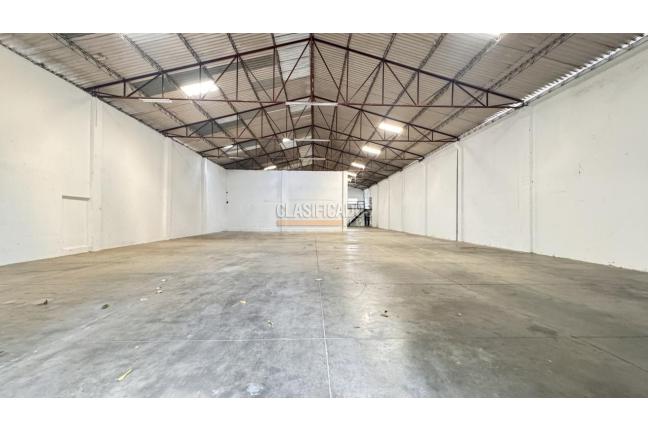 Locales y Bodegas, Alquiler en Yumbo