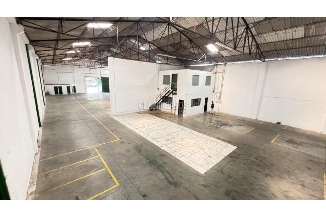 Locales y Bodegas, Alquiler, Yumbo - $15.000.000