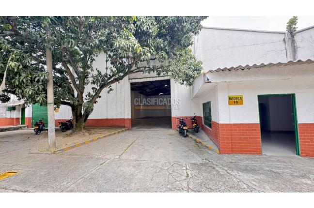 Locales y Bodegas, Alquiler, Yumbo - $15.000.000