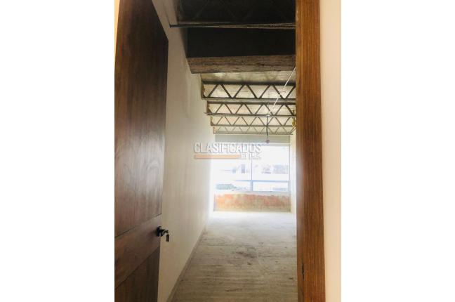 Oficinas y Consultorios, Venta en Centro Ccial. Holguines Trade Center