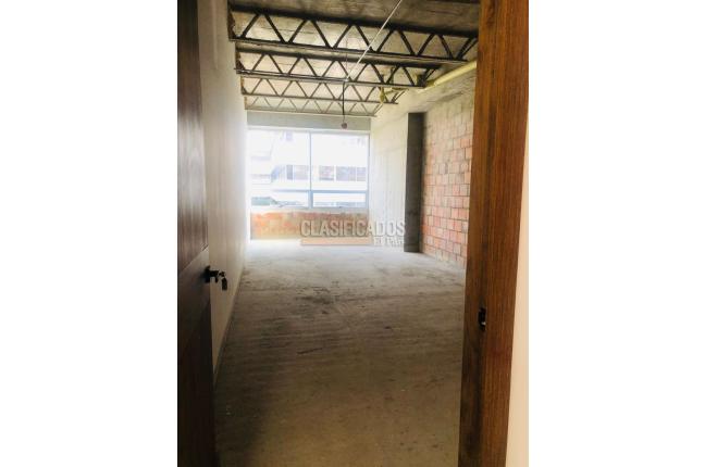 Oficinas y Consultorios, Venta en Centro Ccial. Holguines Trade Center