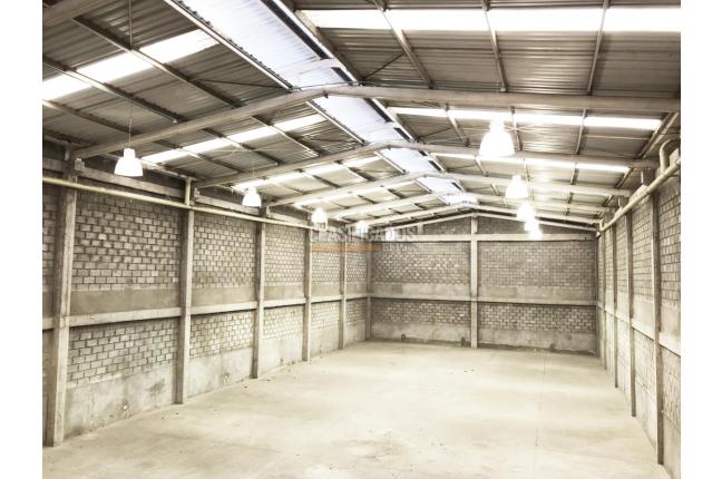 Locales y Bodegas, Alquiler, La Dolores - $12.750.000