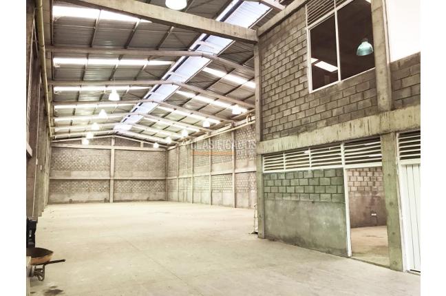 Locales y Bodegas, Alquiler en Yumbo