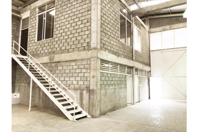 Locales y Bodegas, Alquiler, Yumbo - $12.750.000