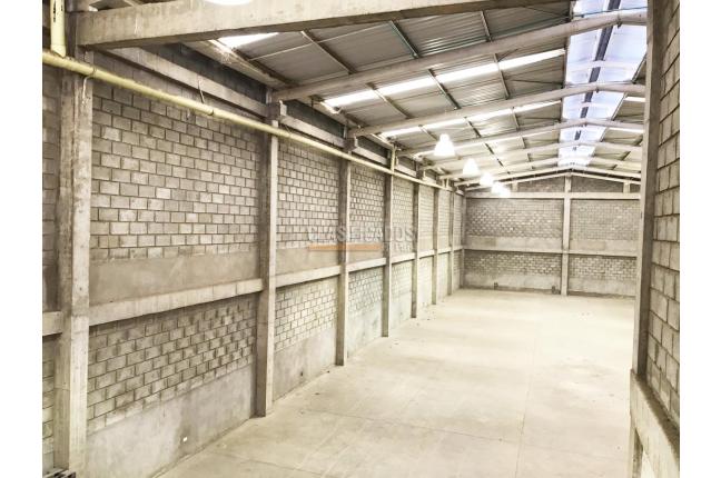 Locales y Bodegas, Alquiler, Yumbo - $12.750.000