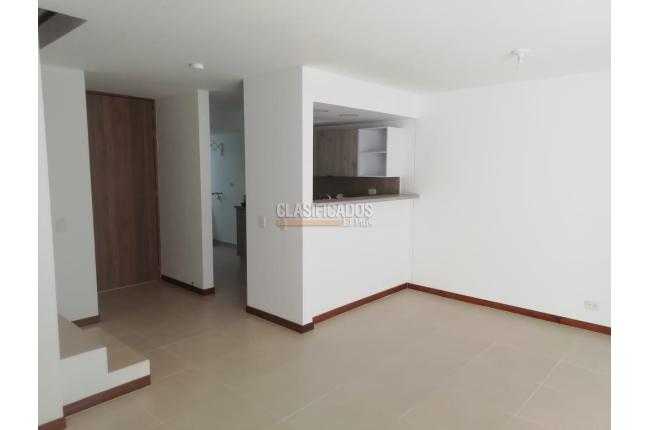 Casas, Venta en Ciudad Country