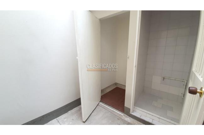 Locales y Bodegas, Alquiler, Tequendama - $3.100.000