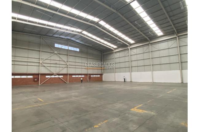 Locales y Bodegas, Alquiler en Yumbo