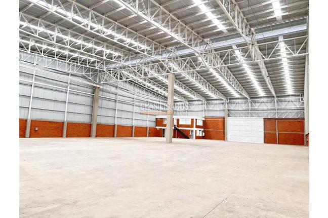 Locales y Bodegas, Alquiler, Yumbo - $33.000.000