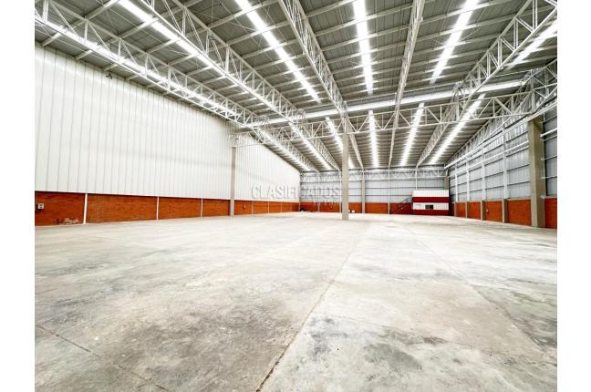 Locales y Bodegas, Alquiler, Yumbo - $33.000.000