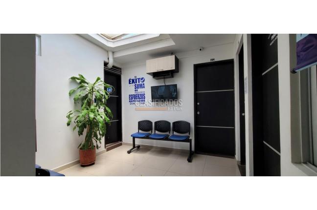 Oficinas y Consultorios, Alquiler, Versalles - $650.000