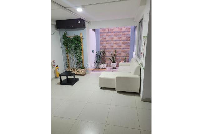 Oficinas y Consultorios, Alquiler, Versalles - $650.000