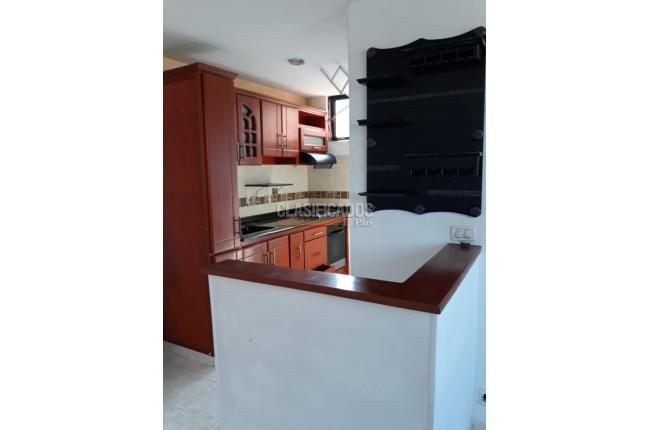 Apartamentos, Venta en Santa Mónica Popular