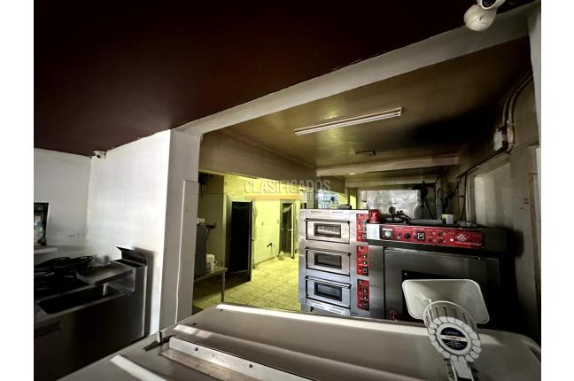 Locales y Bodegas, Venta, Caldas - $1.100.000.000