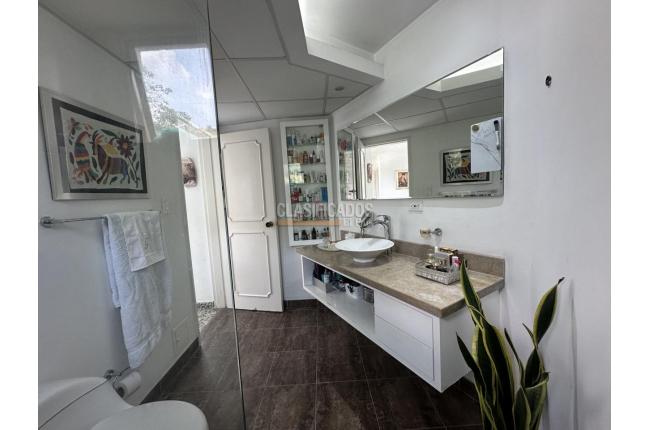 Apartamentos, Venta, Centenario - $595.000.000