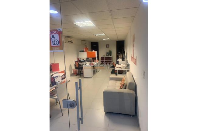 Oficinas y Consultorios, Venta, Centro Ccial Palmetto - $240.000.000