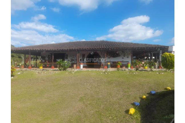 Fincas y Casas Campestres, Venta en Calima (Darién)