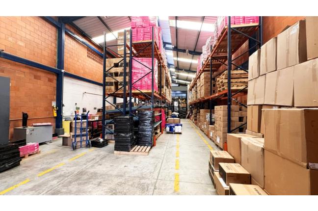 Locales y Bodegas, Alquiler en Yumbo