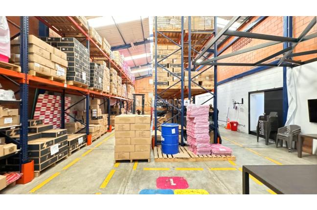 Locales y Bodegas, Alquiler, Yumbo - $9.500.000