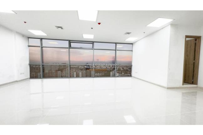 Oficinas y Consultorios, Alquiler, Centro Ccial. Jardín Plaza - $5.520.000