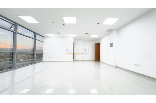 Oficinas y Consultorios, Alquiler, Centro Ccial. Jardín Plaza - $13.500.000