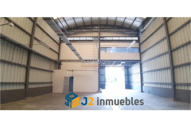 Locales y Bodegas, Venta en Yumbo