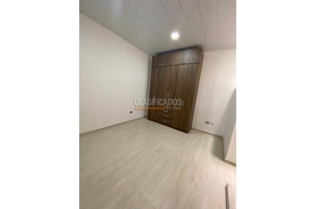 Apartaestudios, Alquiler, Cristóbal Colón - $735.000