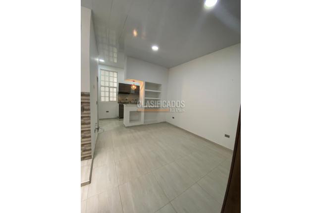 Apartaestudios, Alquiler, Cristóbal Colón - $735.000