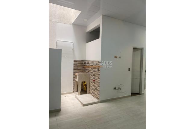 Apartaestudios, Alquiler, Cristóbal Colón - $735.000